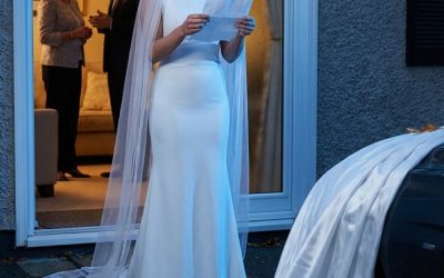 La sera prima del mio matrimonio, sono arrivata a casa del mio fidanzato piena di gioia e speranza. Ho alzato la mano per suonare il campanello, poi