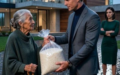 Una madre di 70 anni va a trovare suo figlio per chiedergli dei soldi per comprare da mangiare. Il figlio le dà solo un sacco di riso e la congeda freddamente…
